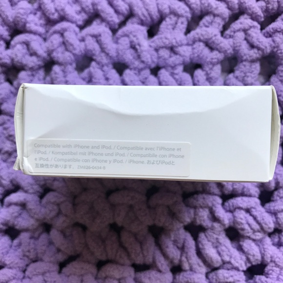 Authentic Apple charging block new, NWT, free ship - Picture 4 of 4